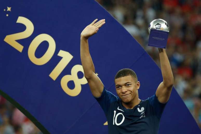 Mbappé ressaltou comprometimento com o Real Madrid (Foto: Odd Andersen/AFP)