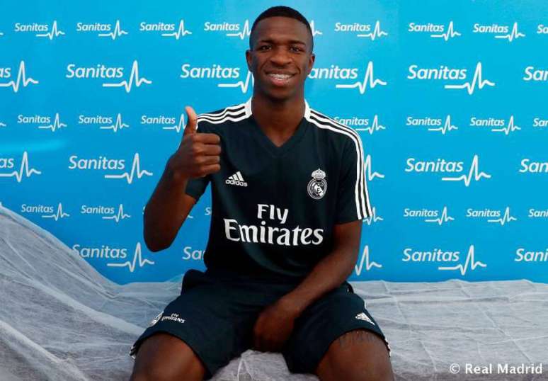 Vinicius Júnior passou nos exames médicos e já se prepara para pré-temporada (Foto: Helios De La Rubia/Real Madrid)