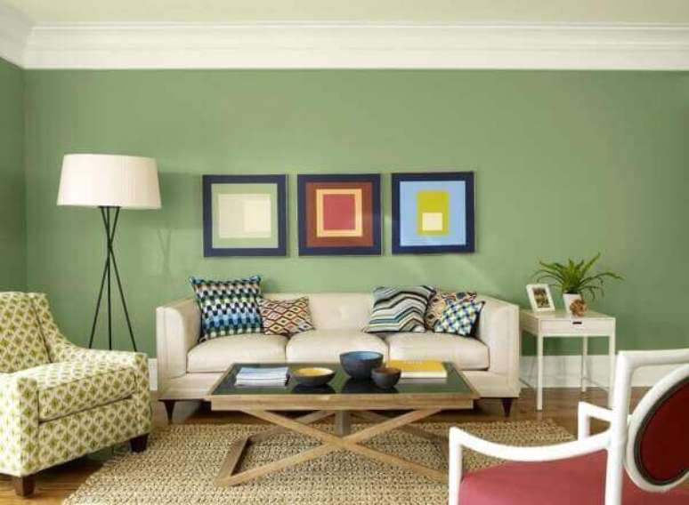 42 – As cores para sala podem ser pintadas na cor verde.