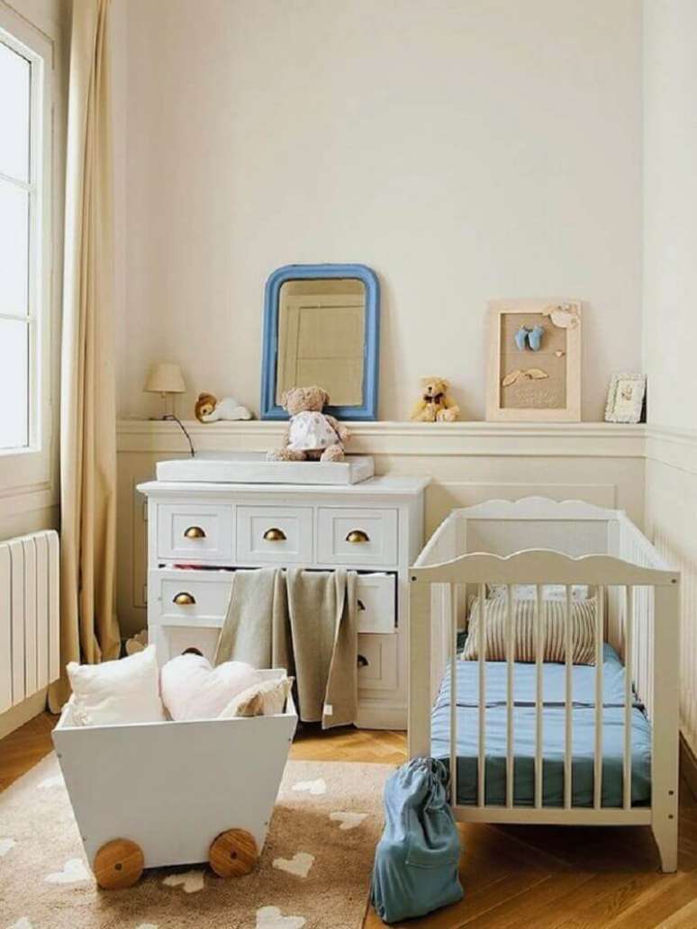 14. Quarto de beb&ecirc; pequeno decora&ccedil;&atilde;o com tons neutros