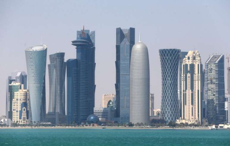 As cidades do Catar, como é o caso de Doha, tem média de temperatura entre 40 e 50ºC no verão