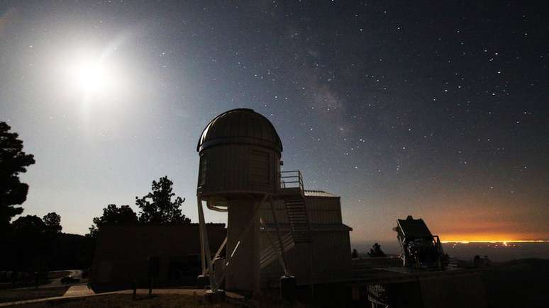 O telescópio fica localizado no observatório Apache Point, no Estado do Novo México, nos EUA
