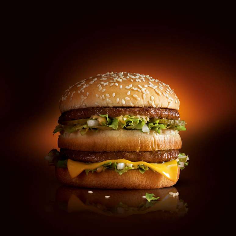 Big Mac é 20% mais barato no Brasil (US$ 4,40) do que nos Estados Unidos (US$ 5,51)