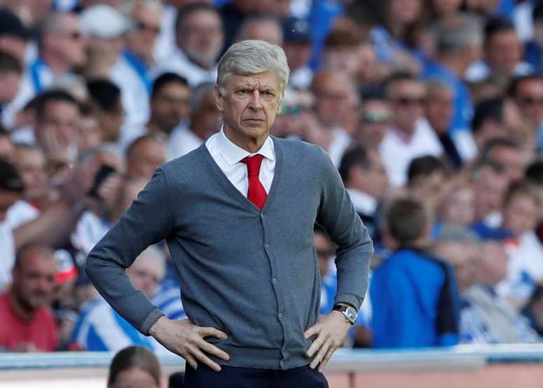 Wenger em jogo do Arsenal com o Huddersfield Town 
 13/5/2018     Action Images via Reuters/Andrew Boyers  