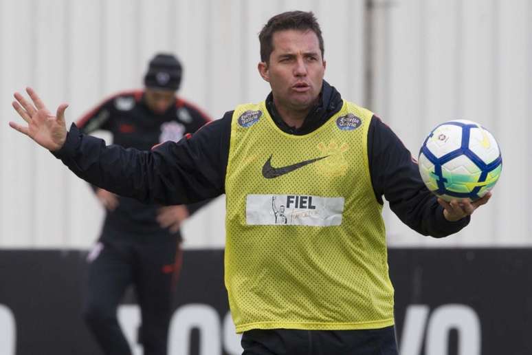 Loss definiu a equipe que iniciará o jogo contra o Botafogo (Foto: Daniel Augusto Jr/Ag. Corinthians)