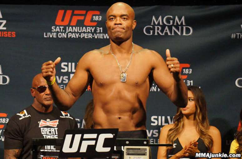 Considerado um dos melhores de todos os tempos, Anderson Silva já falou várias vezes em se aposentar, mas ainda não pendurou as luvas