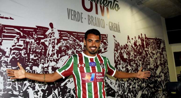 Junior Dutra foi anunciado como novo reforço do Fluminense (Foto: Divulgação)