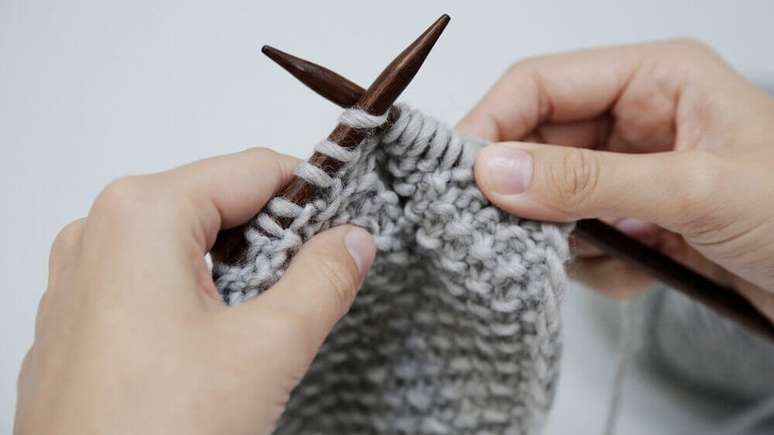 4. Uma das primeiras dicas de como fazer crochê para iniciante é saber os nomes dos pontos mais básicos