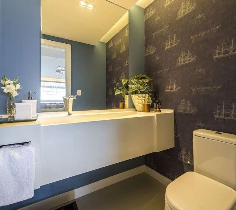 51. Lavabo com sanca de gesso invertida. Projeto de Espa&ccedil;o do Tra&ccedil;o