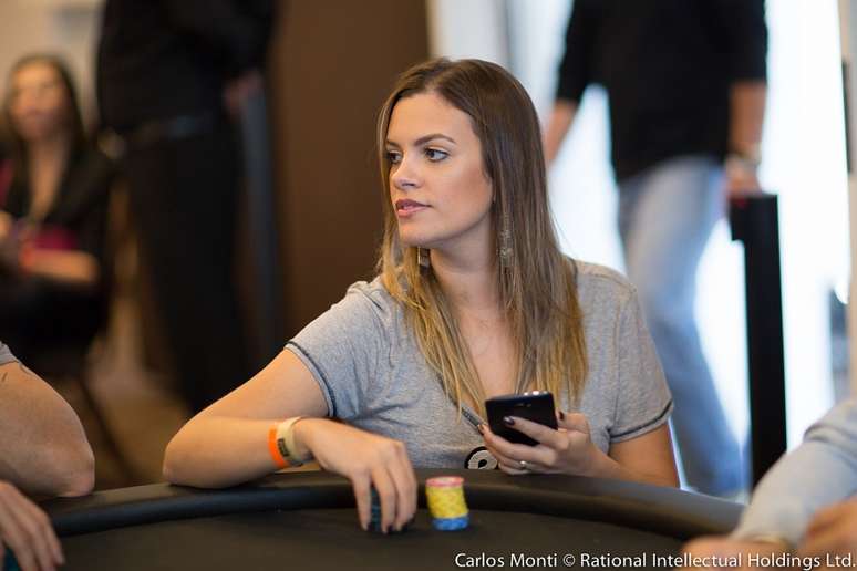 Primeira mulher a vencer uma etapa do circuito brasileiro,Gabriela Belisário é do time de Minas Gerais (Divulgação)