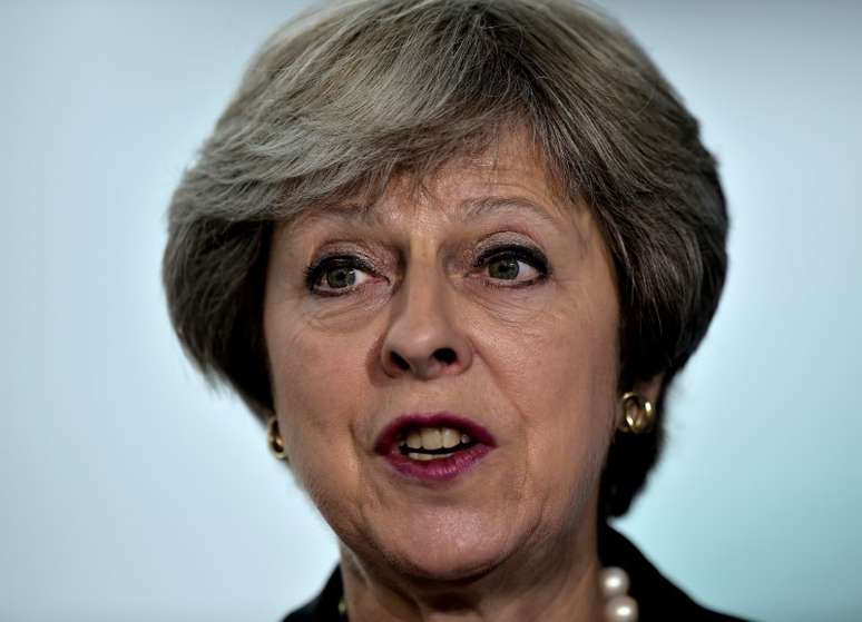 A premiê do Reino Unido, Theresa May, discursa em Belfast, na Irlanda do Norte
20/07/2018
Charles McQuillan/Pool via Reuters