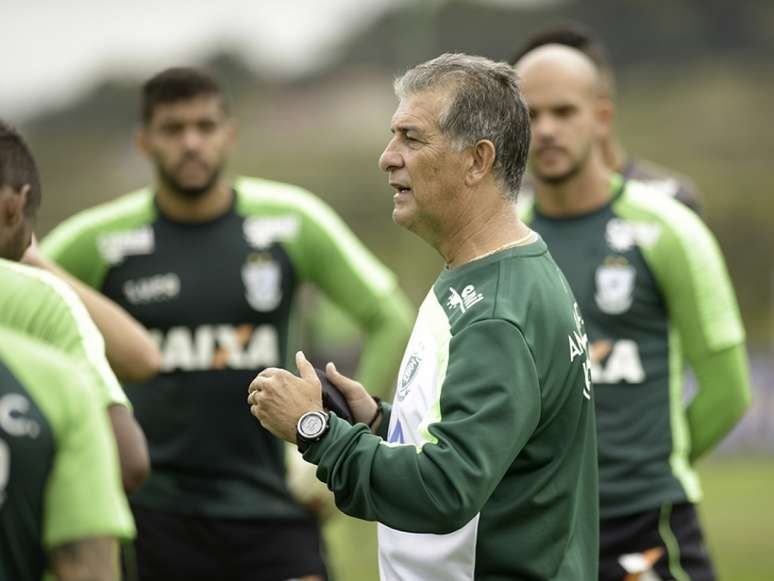 Drubscky pode contar com o bom retrospecto para vencer sua primeira partida (Foto: Divulgação / América-MG)