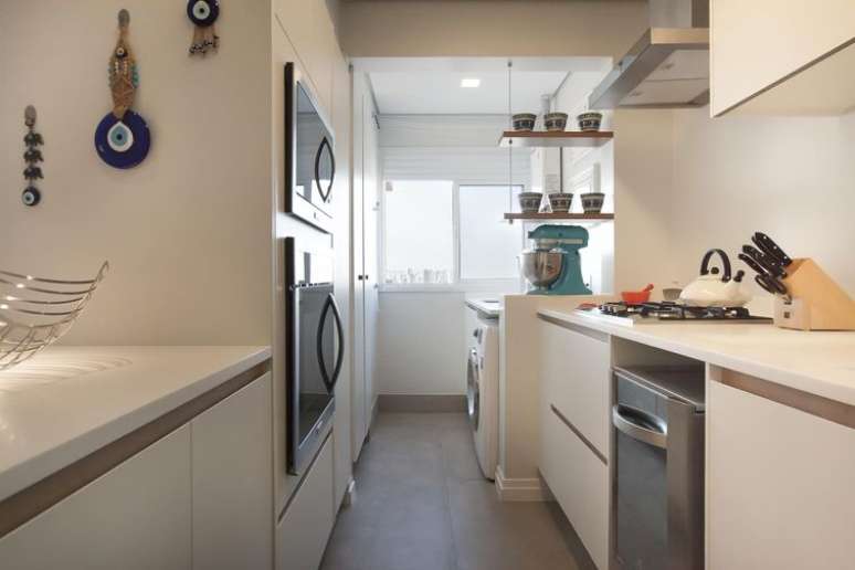 45. Cozinhas pequenas do tipo corredor é a solução para muitos apartamentos