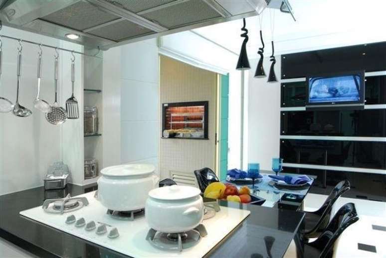 37. Invista numa cozinha que reflita seu estilo, para você se sentir sempre confortável nela