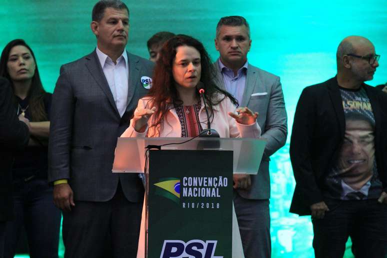 Janaina Paschoal no lançamento da candidatura de Jair Bolsonaro para à Presidência da República, durante Convenção Nacional do PSL