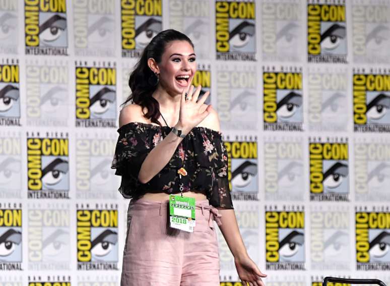 Nicole Maines em evento da Comic Con em San Diego