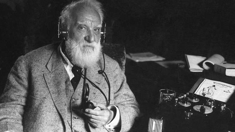 O inventor escocês Alexander Graham Bell era fascinado pela ideia de transmitir a fala