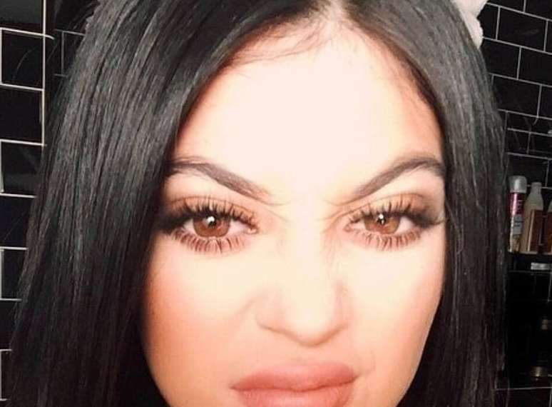 Post de Kylie Jenner tumultuou seu Instagram.