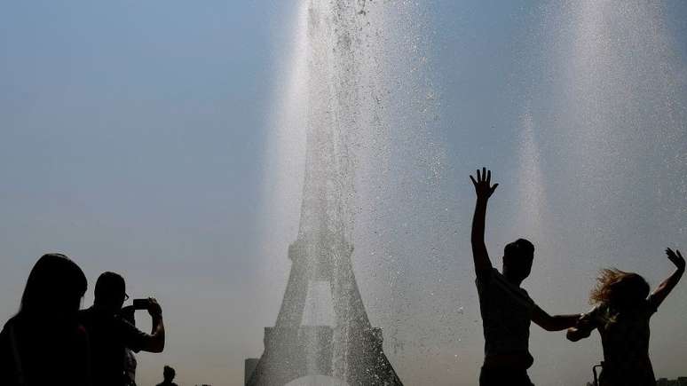 Em muitos pa&iacute;ses da Europa, os chafarizes s&atilde;o um convite para se refrescar