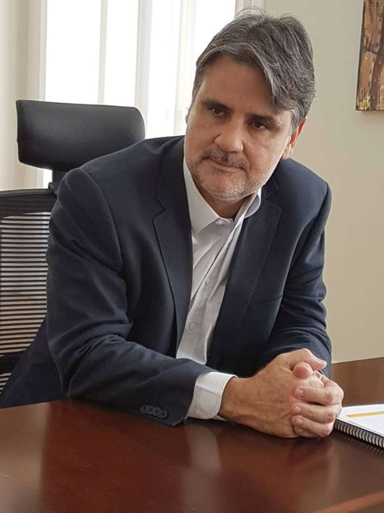 O vice-governador de Pernambuco e presidente estadual do MDB, Raul Henry, está disposto a superar as desavenças históricas com o PT.
