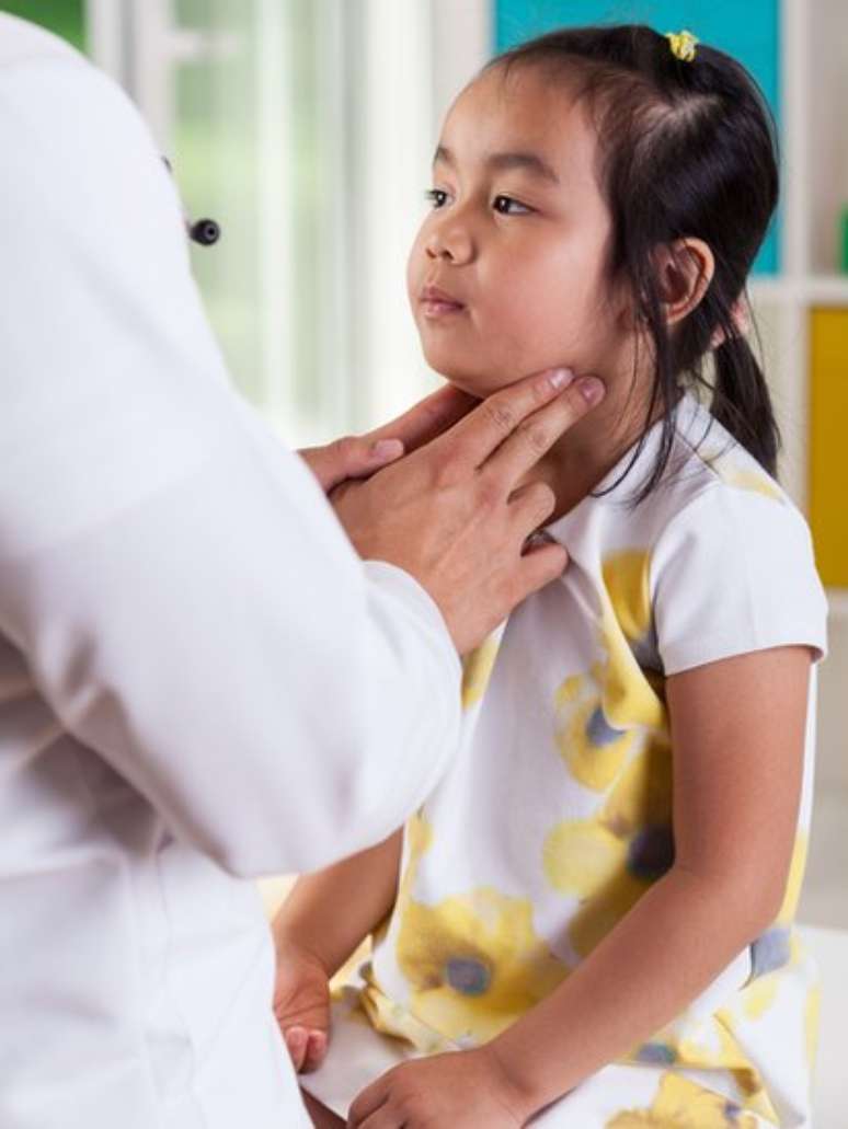Surtos de caxumba no Brasil t&ecirc;m atingido principalmente crian&ccedil;as a partir dos 10 anos e adolescentes em escolas
