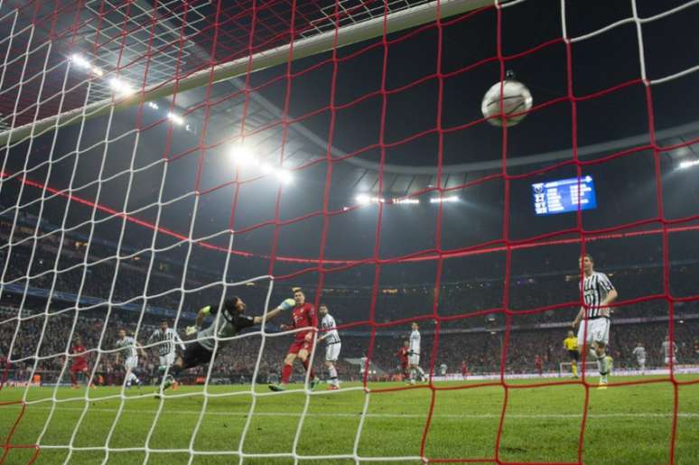 Na Filadélfia, a Juventus brilhou sobre os erros do Bayern de Munique e garantiu a vitória com dois gols de Favilli (ODD ANDERSEN / AFP)