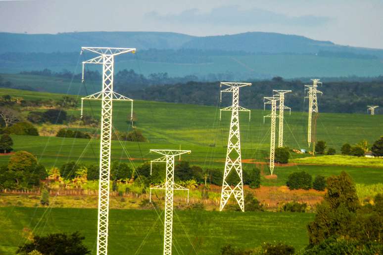 Contas de luz continuam com cobrança extra em agosto