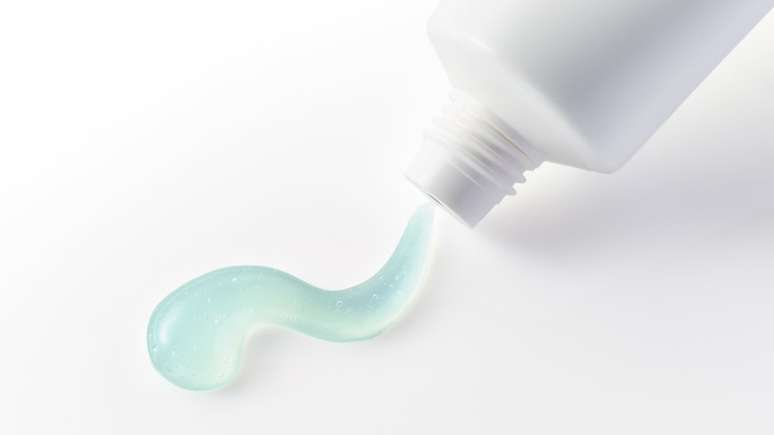 Ideal é que uso de preservativo venha acompanhado de gel lubrificante para diminuir risco de rompimento