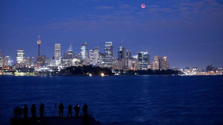 O c&eacute;u em Sidney, na Austr&aacute;lia, estava limpo e a lua foi vista com mais facilidade