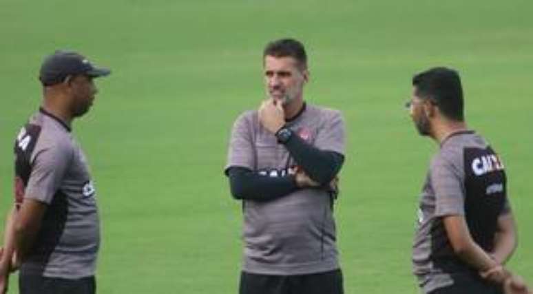 Vágner Mancini, técnico do Vitória.