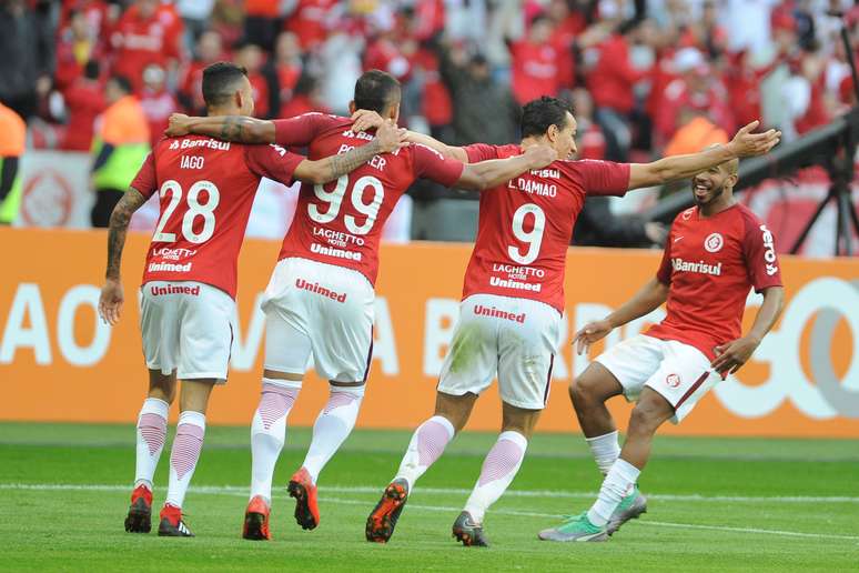 Leandro Dami&atilde;o comemora gol do Internacional sobre o Botafogo, v&aacute;lido pelo Campeonato Brasileiro 2018 no Est&aacute;dio Beira Rio em Porto Alegre (RS), neste domingo (29)