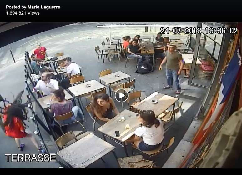 Agressor bateu no rosto de Marie Laguerre diante de várias pessoas que estavam em café próximo