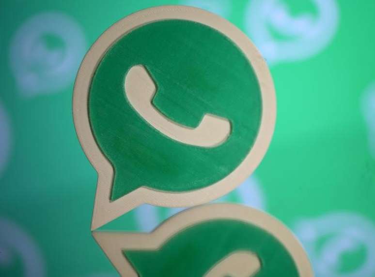 Impress&atilde;o 3D do logo do WhatsApp em foto ilustrativa
14/09/2017 REUTERS/Dado Ruvic