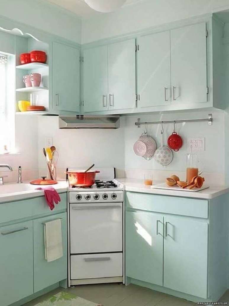 41. Decoração simples com armário de cozinha retrô – Foto – Chloe Elan