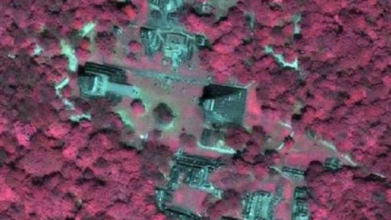 Imagens de satélite têm localizado monumentos maias pela decomposição do calcário