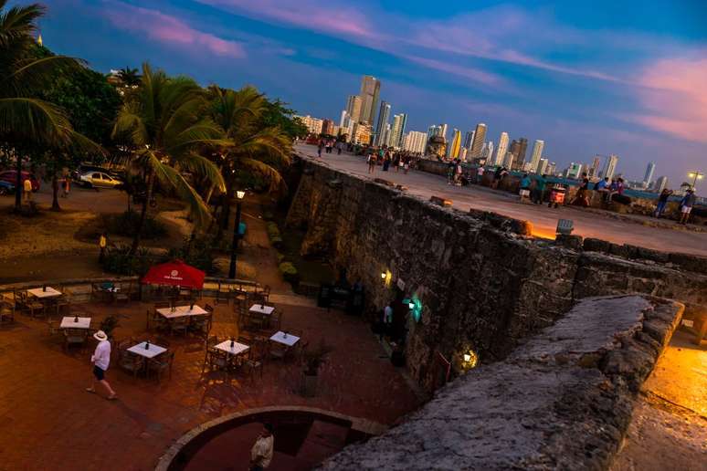 Cartagena &eacute; um destino que atrai turistas do mundo todo na Col&ocirc;mbia