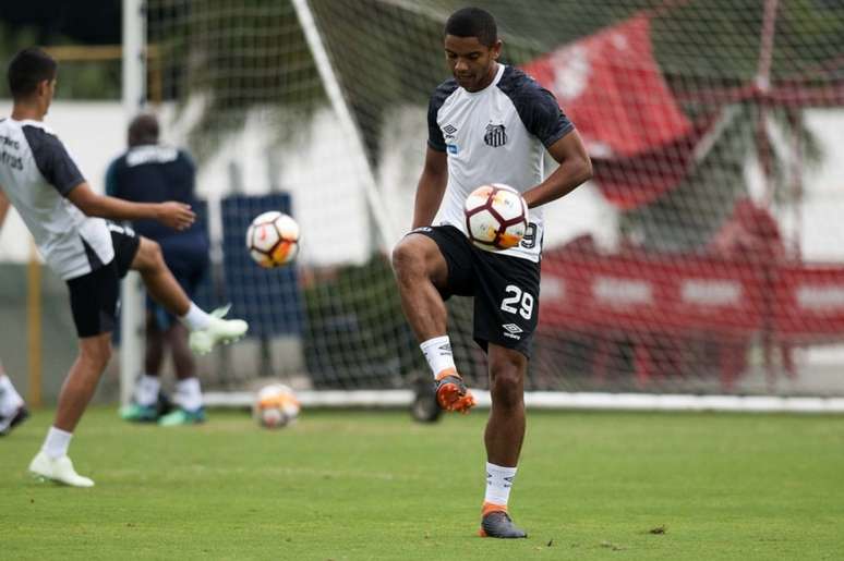 David Braz deve deixar o Santos nos próximos dias para ser emprestado a time turco (Foto: Ivan Storti/Santos)