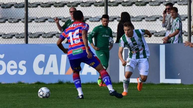 Para Leandro Lima, acertar o último passe diante pode ser o diferencial (Foto: Arthur Dallegrave/E.C.Juventude)