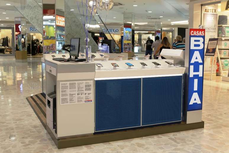 Quiosque da Casas Bahia no Shopping Aricanduva, na zona leste de S&atilde;o Paulo. Foto de divulga&ccedil;&atilde;o.