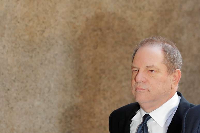 Harvey Weinstein chega a tribunal em Nova York 
 9/7/2018    Lucas Jackson/REUTERS 