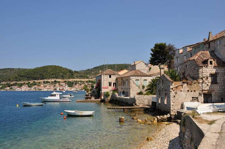 Ilha de Vis, na Croácia, virou Kalokairi em Mamma Mia: Lá vamos nós de novo!