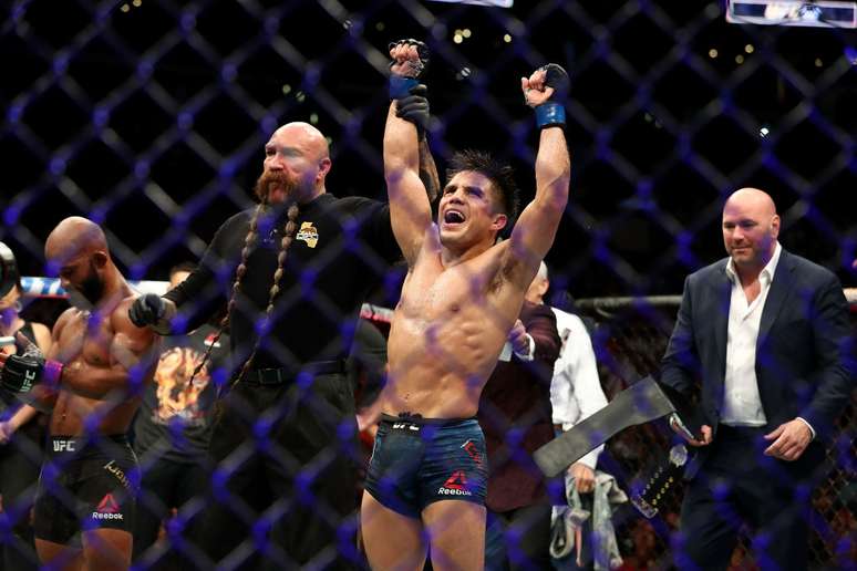 Harry Cejudo fez história ao derrotar Demetrius Johnson