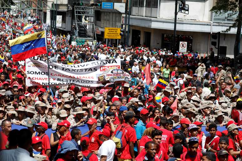 Manifestação de apoio a Maduro em Caracas
 6/8/2018   REUTERS/Marco Bello