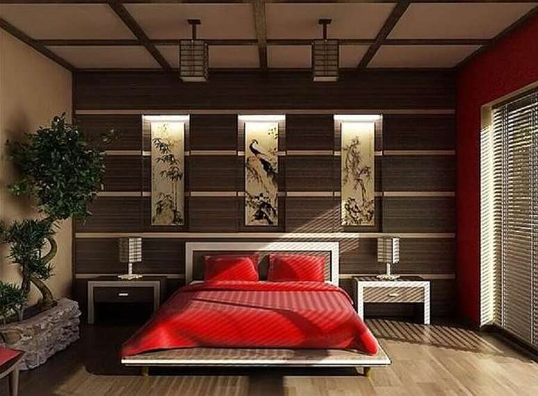 25. Decoração para quarto com parede vermelha e cama japonesa – Foto: Biteinto