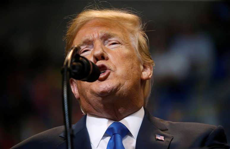 Presidente dos Estados Unidos, Donald Trump, durante com&iacute;cio de campanha na Pensilv&acirc;nia 02/08/2018 REUTERS/Leah Millis