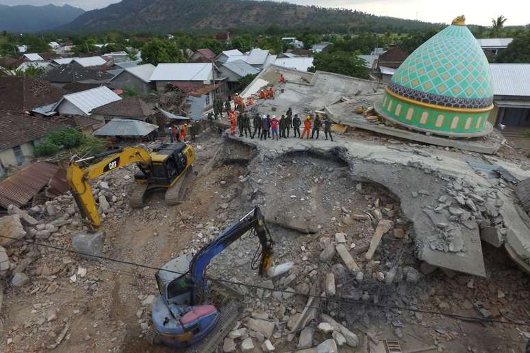 Vista aérea da região castigada por terremotos na Ilha de Lombok, na Indonésia