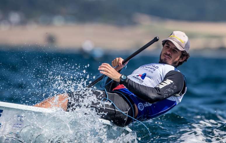 João Pedro de Oliveira garantiu vaga ao Brasil na Laser (Foto: Jesus Renedo/ Sailing Energy)