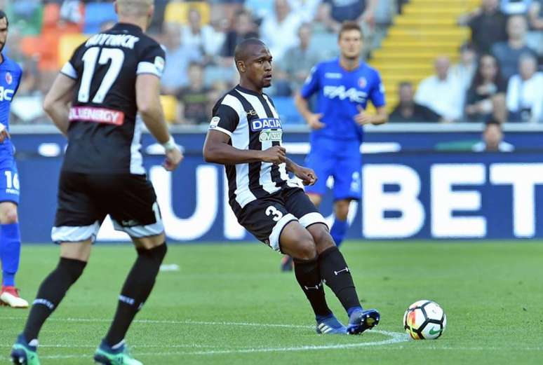 Zagueiro é um dos destaques da Udinese (Foto: Divulgação/Udinese)