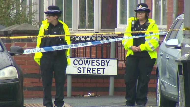 A polícia de Manchester diz que vai aumentar o policiamento na região nos próximos dias
