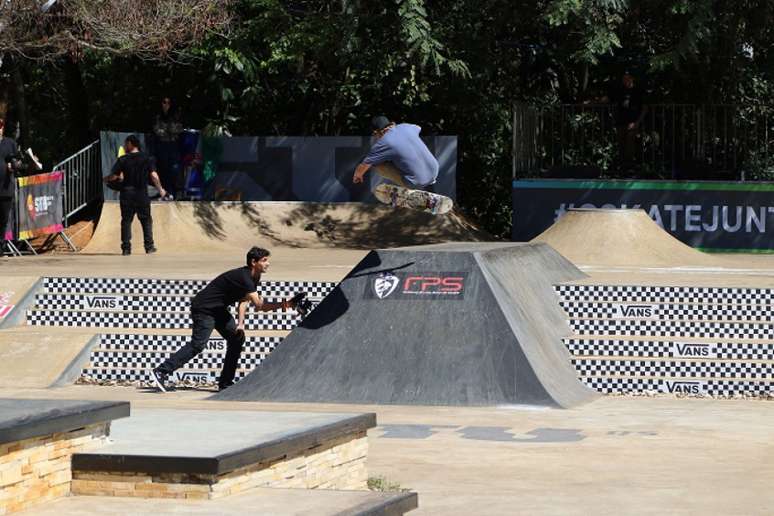 São Paulo recebe etapa de street do Circuito Brasileiro de skate (Foto: Julio Detefon)